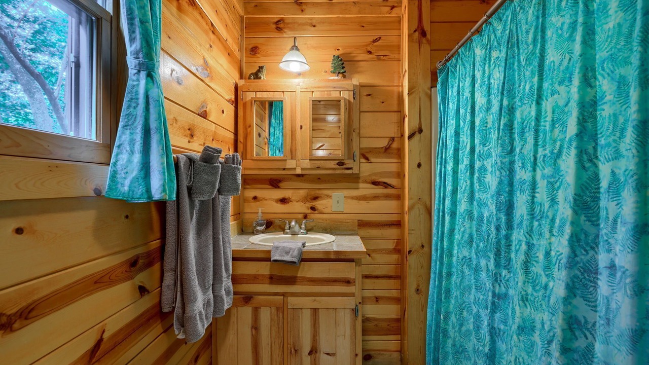 Photo of Bathroom in Logan