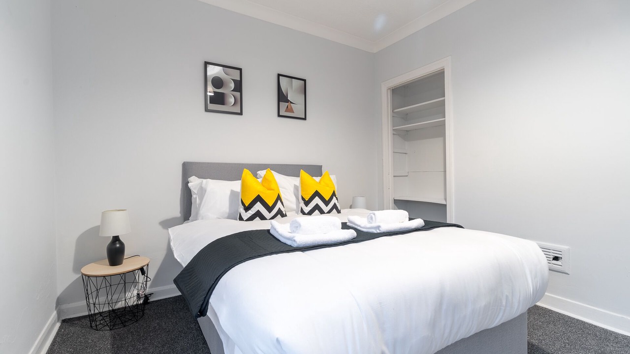 Photo of Others in Shotts