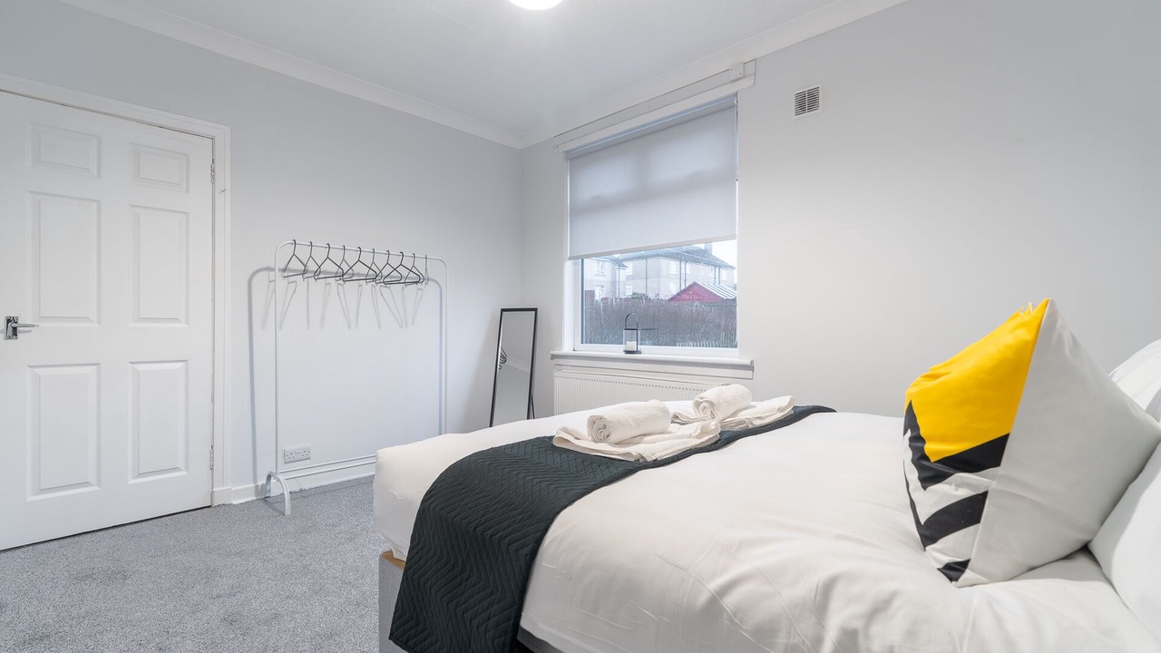 Photo of Others in Shotts