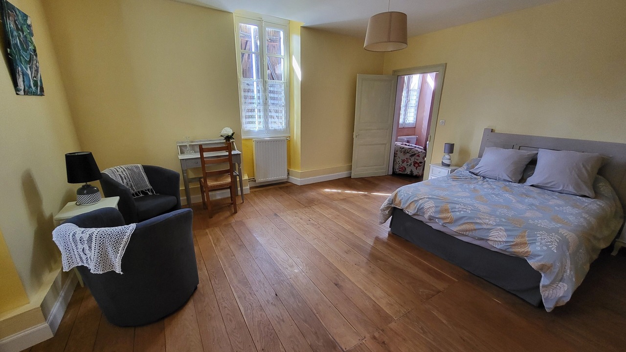 Photo of Bedroom in Monlezun