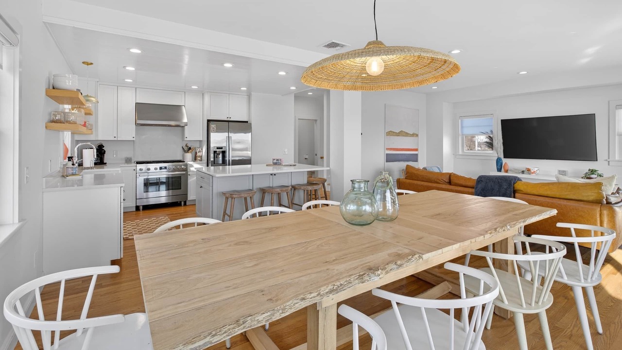 Photo of Bedroom in Eastward Look