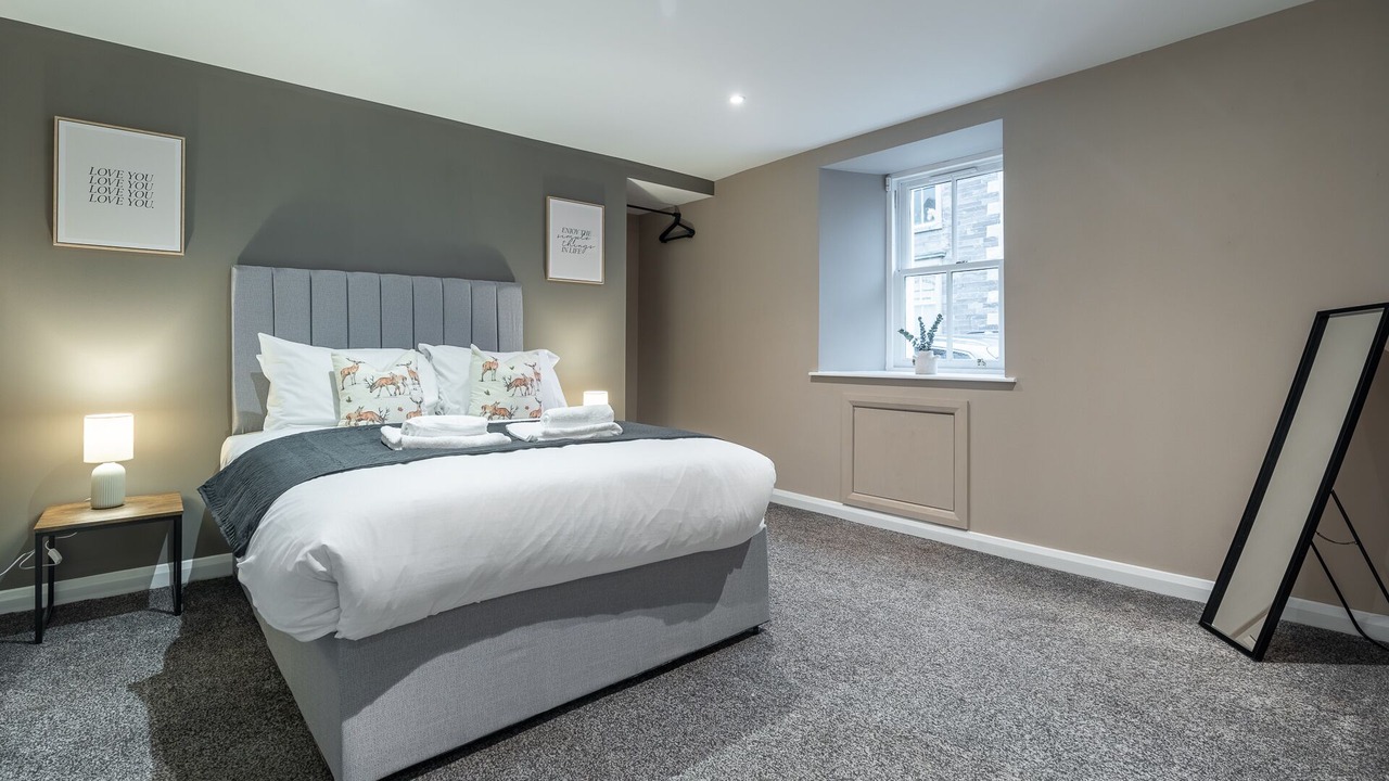 Photo of Others in Lanark