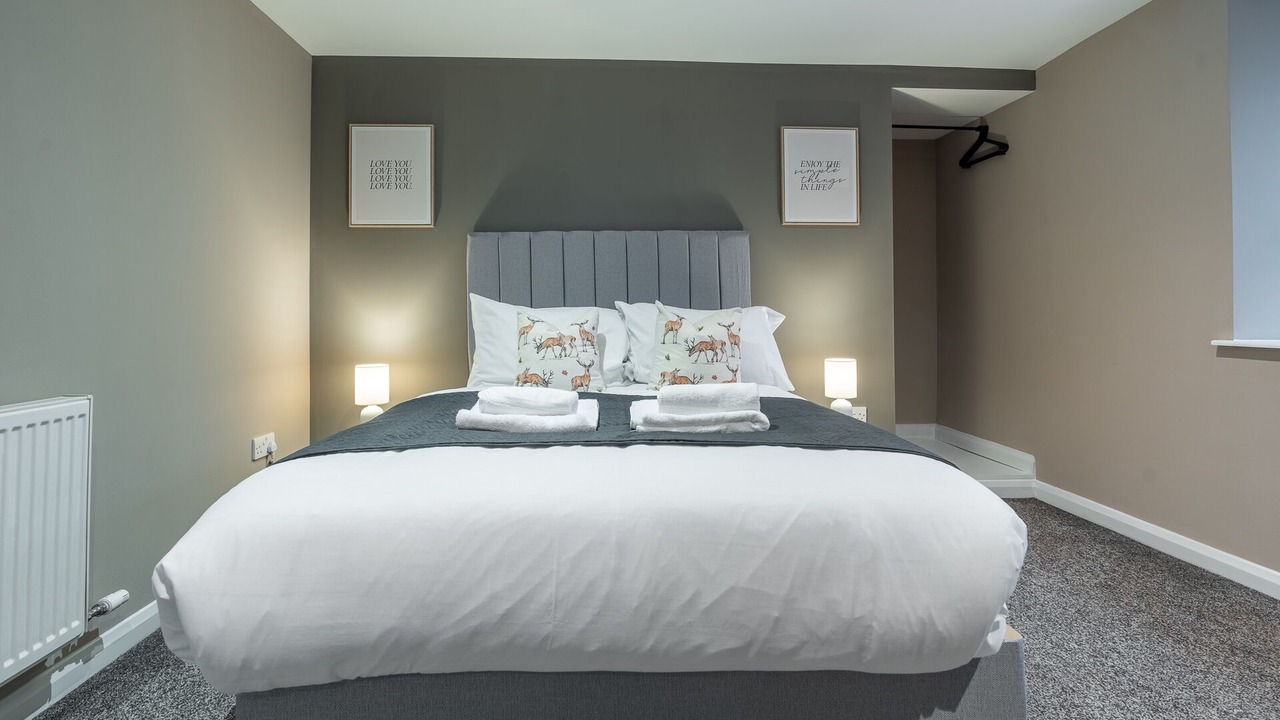 Photo of Others in Lanark