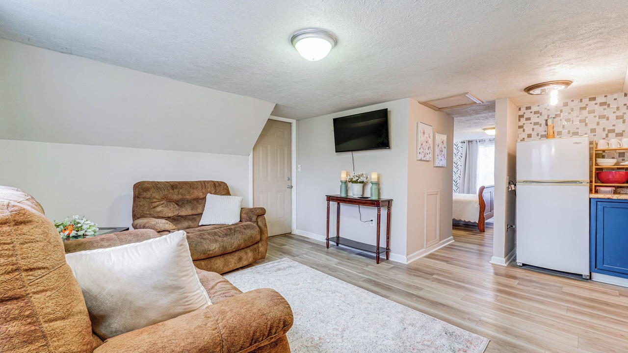 Photo of Livingroom in Dexter