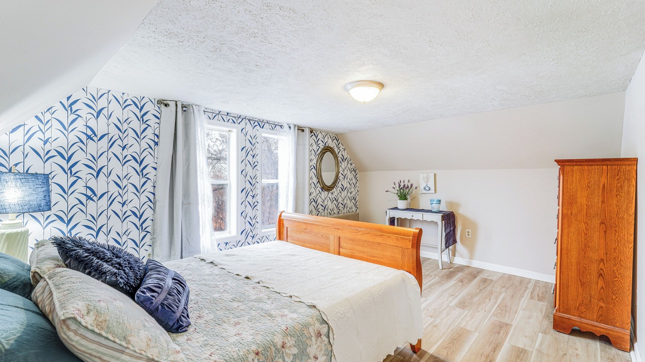 Photo of Bedroom in Dexter