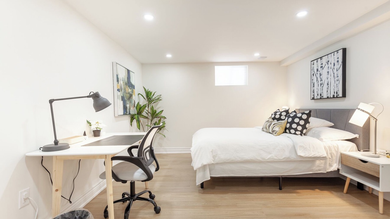 Photo of Bedroom in Richmond Hill