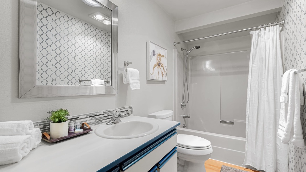 Photo of Bathroom in Inglewood-Finn Hill