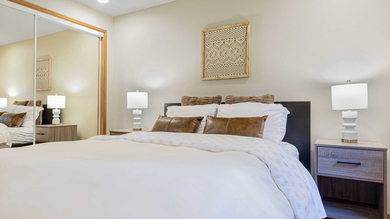 Photo of Bedroom in Inglewood-Finn Hill