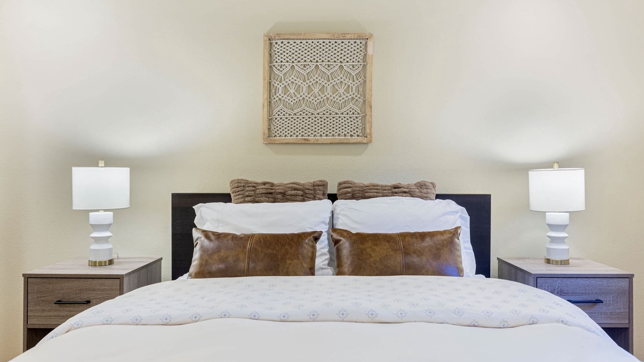 Photo of Bedroom in Inglewood-Finn Hill