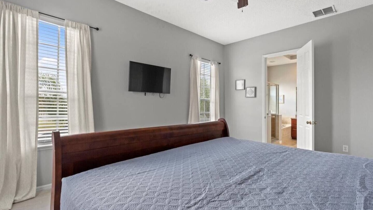 Photo of Bedroom in Southeast Orlando