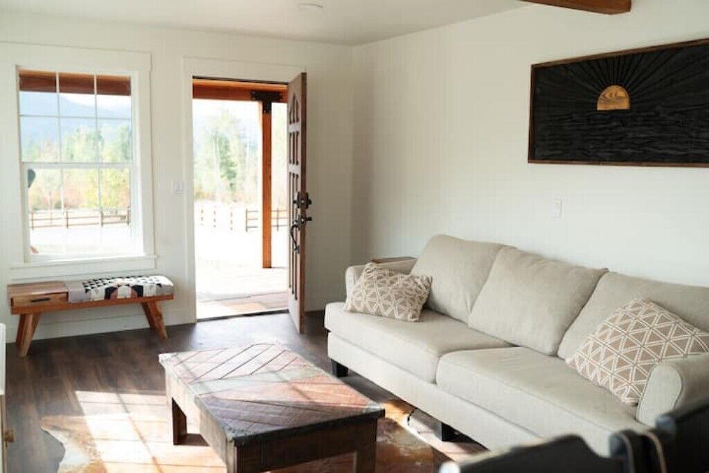 Photo of Livingroom in Eatonville