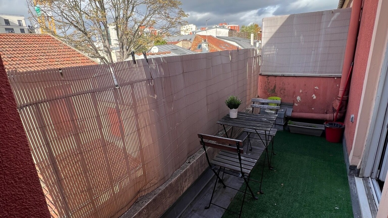 Photo of Outdoor in Les Puces de Saint-Ouen