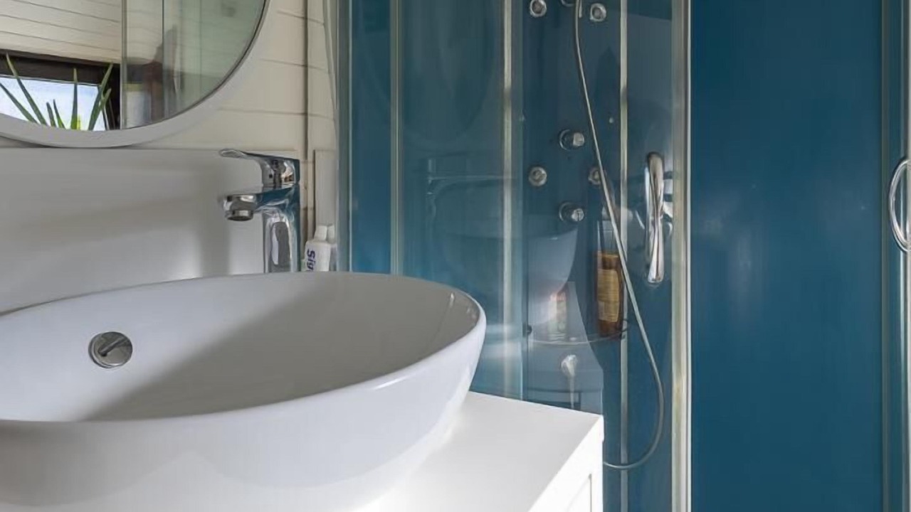 Photo of Bathroom in Laschamps