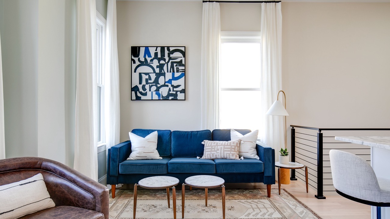 Photo of Livingroom in Church Hill