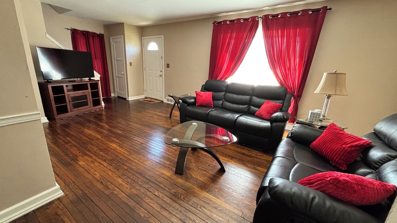 Photo of Livingroom in Boardman