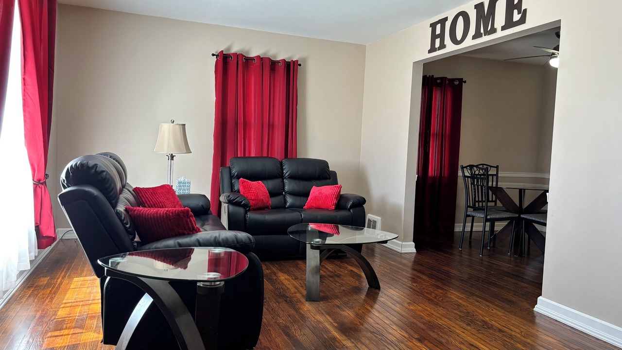 Photo of Livingroom in Boardman