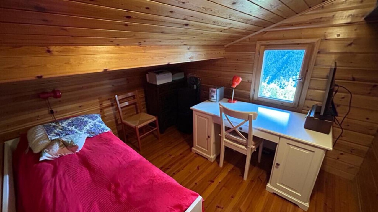 Photo of Bedroom in Vex