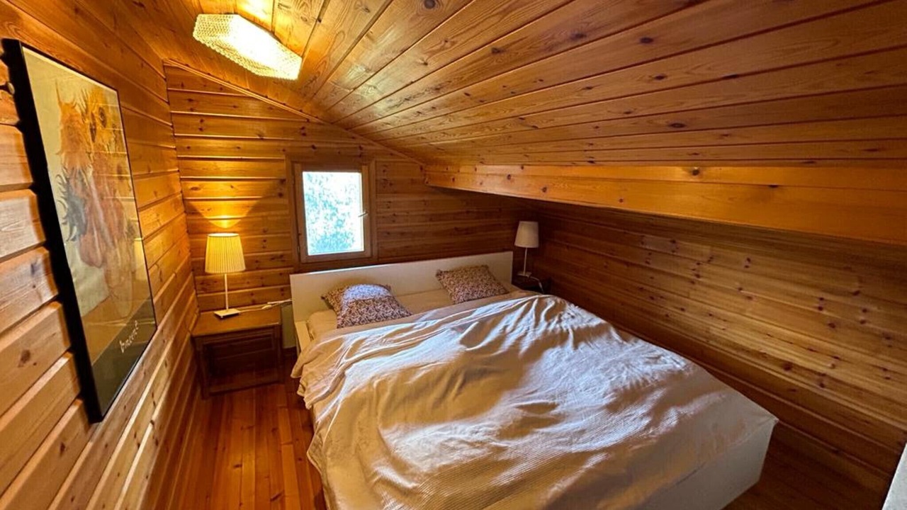 Photo of Bedroom in Vex
