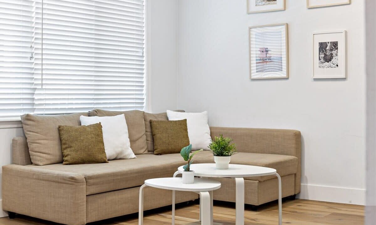 Photo of Livingroom in Hendricks and Venice Isles