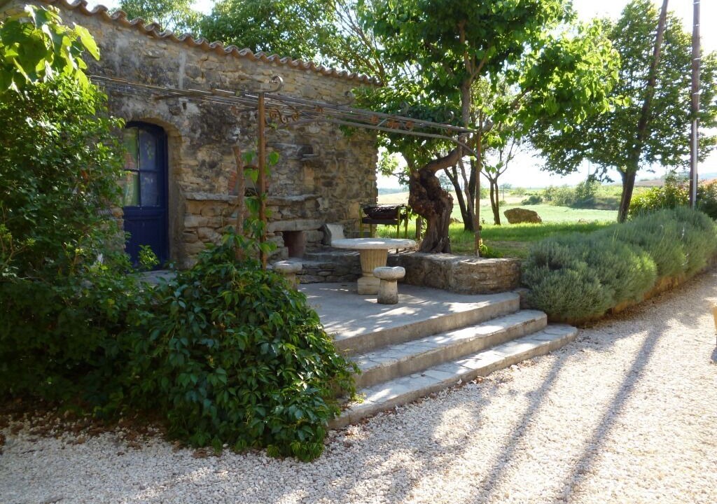 Photo of Patio Balcony in Saint-Sauveur-de-Cruzieres