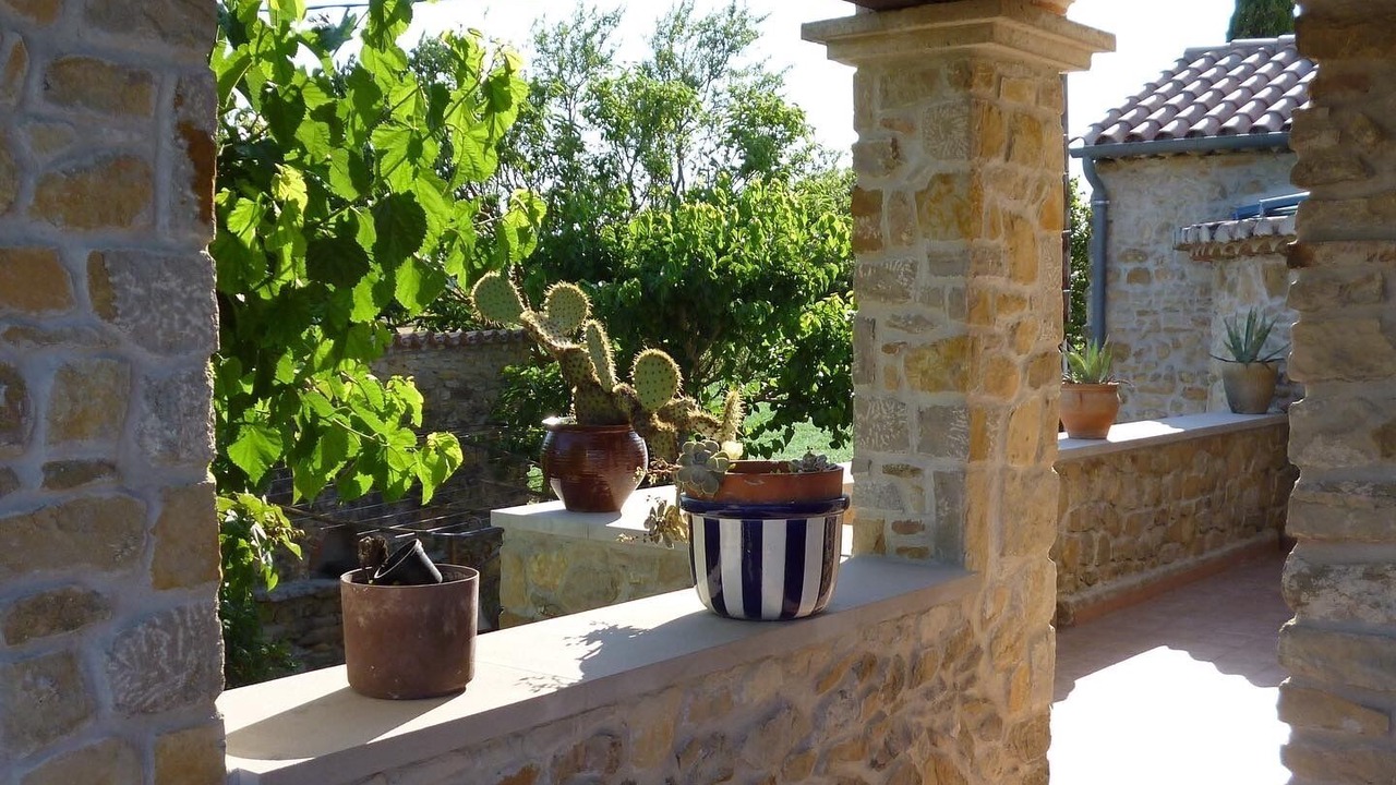 Photo of Patio Balcony in Saint-Sauveur-de-Cruzieres