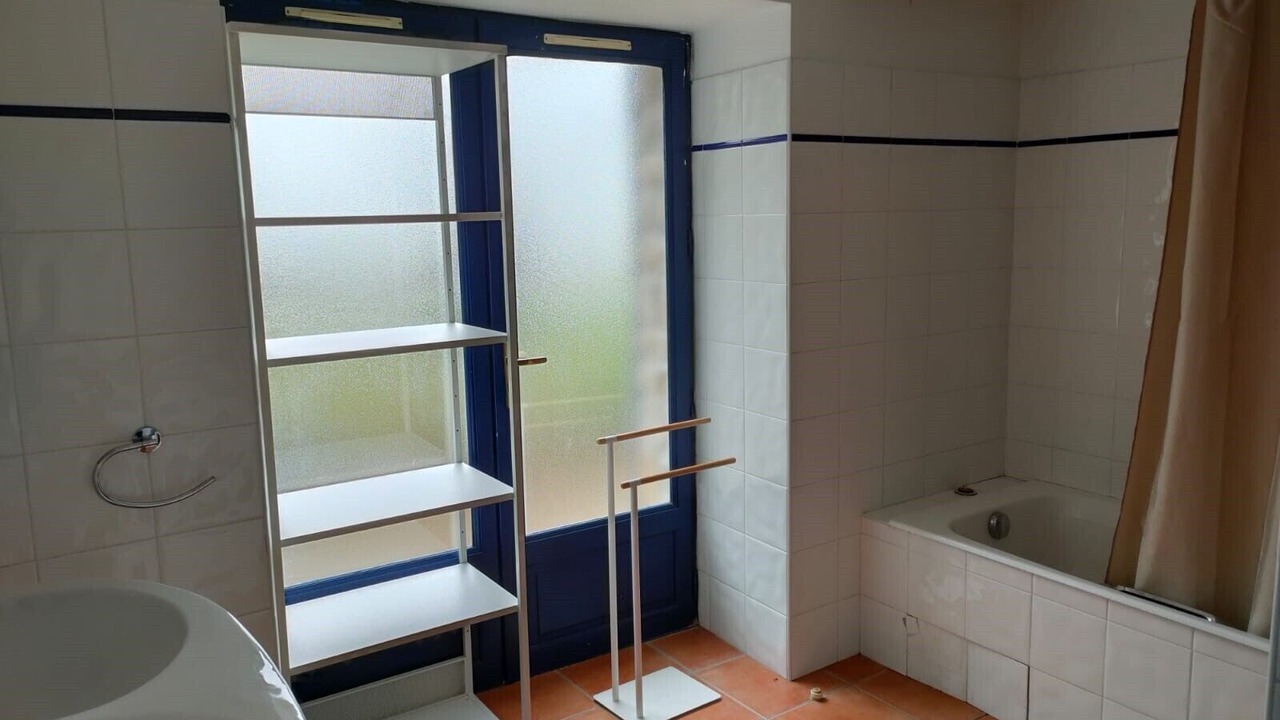 Photo of Bathroom in Saint-Sauveur-de-Cruzieres
