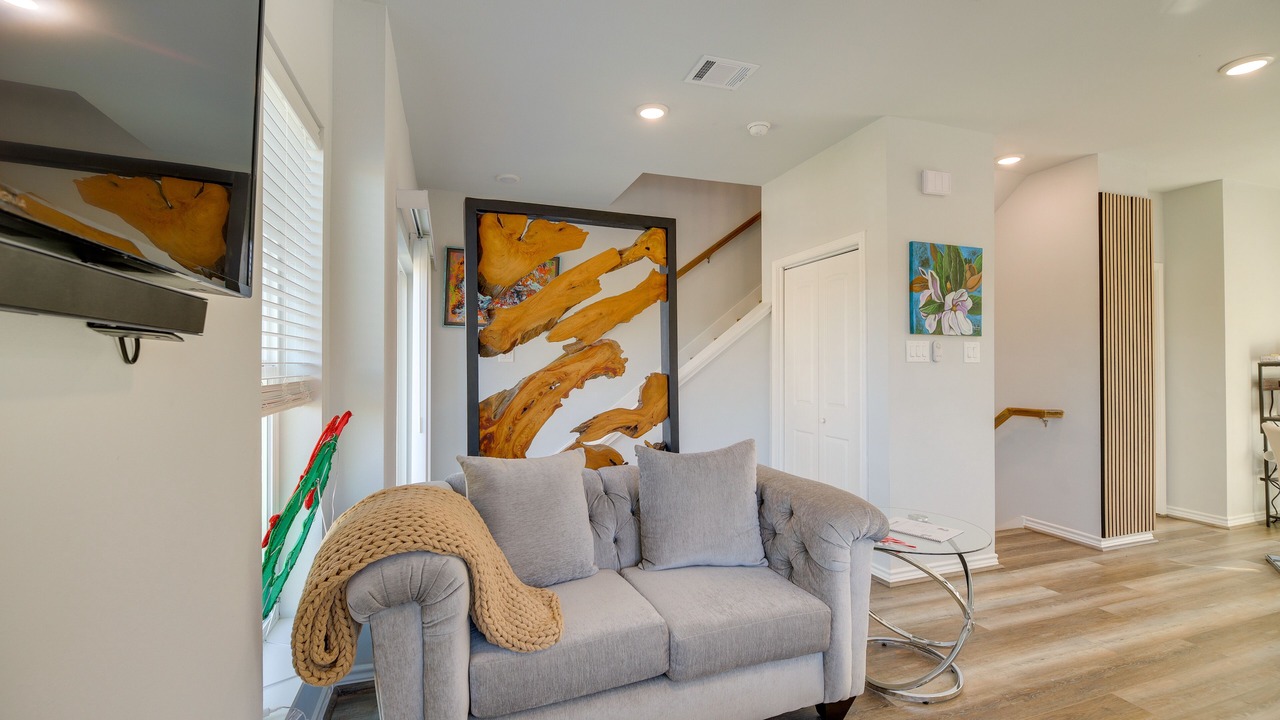 Photo of Livingroom in South Houston
