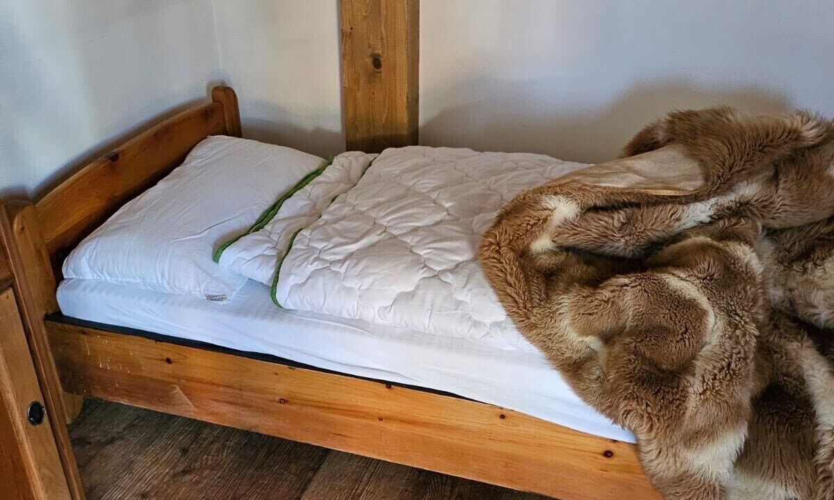 Photo of Bedroom in Lens