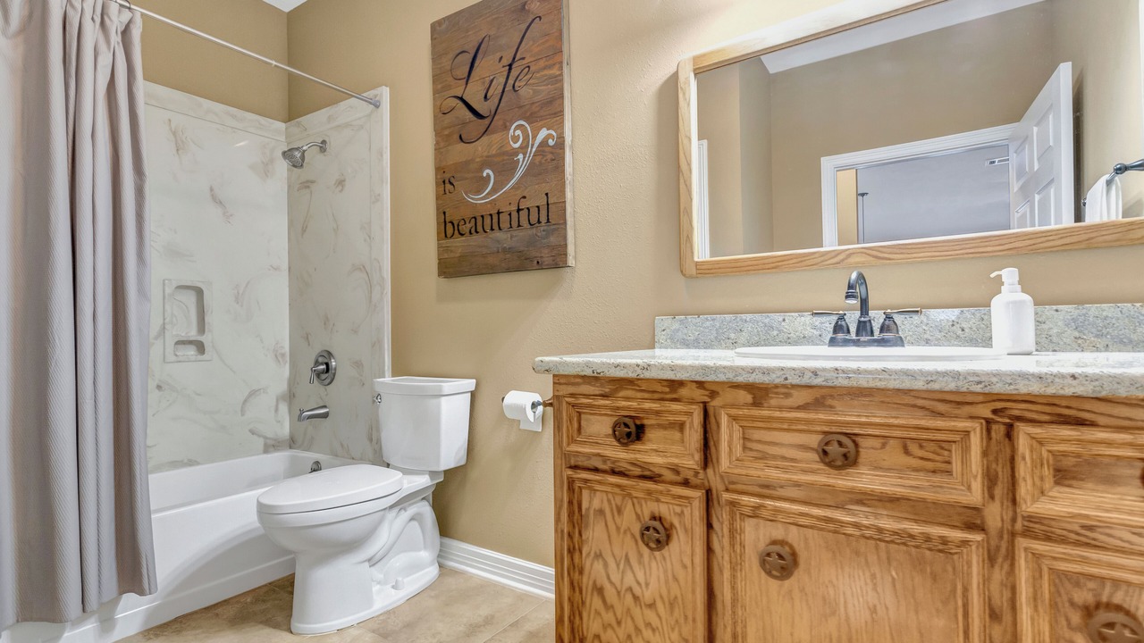 Photo of Bathroom in Brookshire