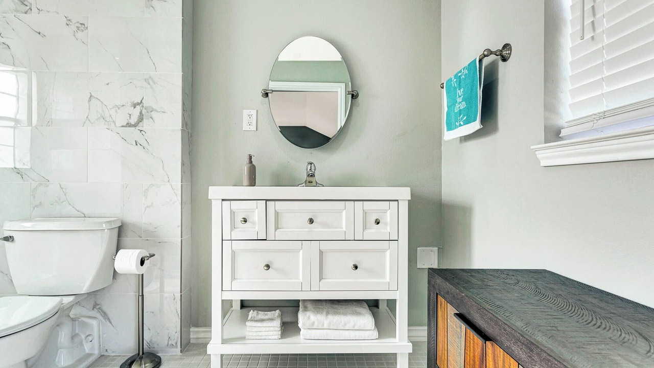 Photo of Bathroom in Brookshire