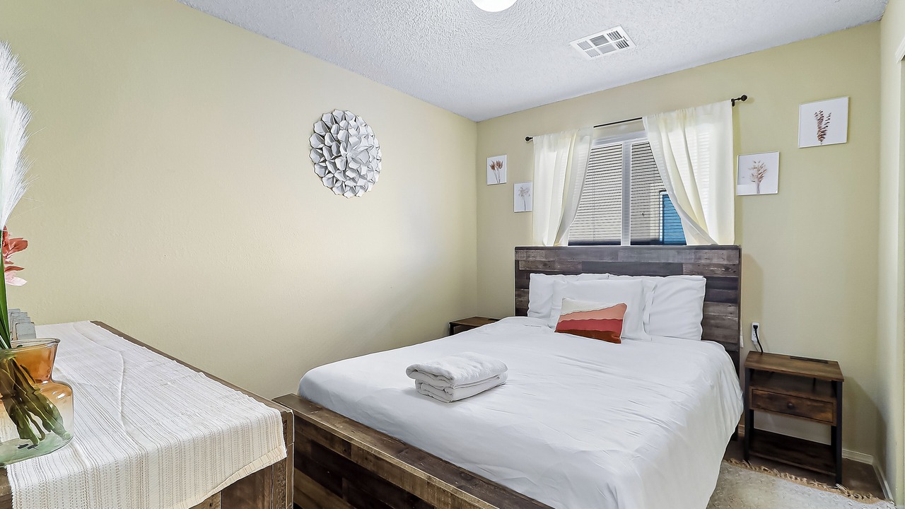 Photo of Bedroom in Biggs Field