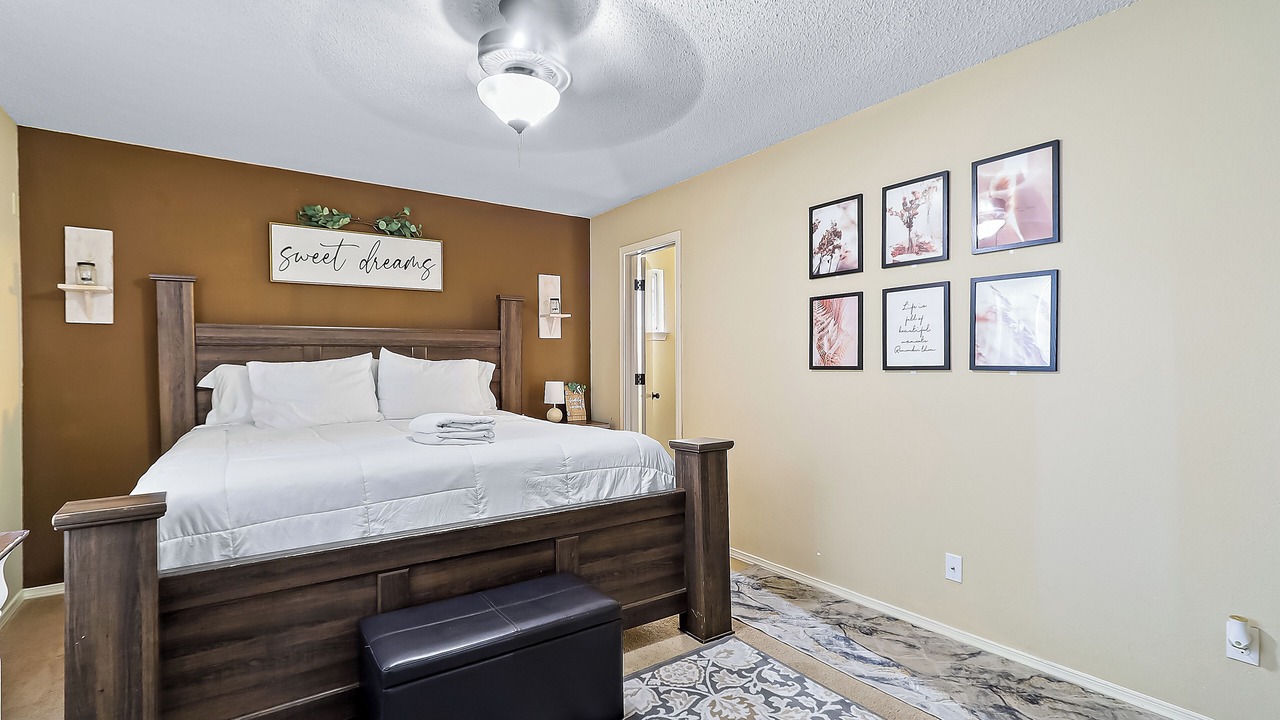 Photo of Bedroom in Biggs Field