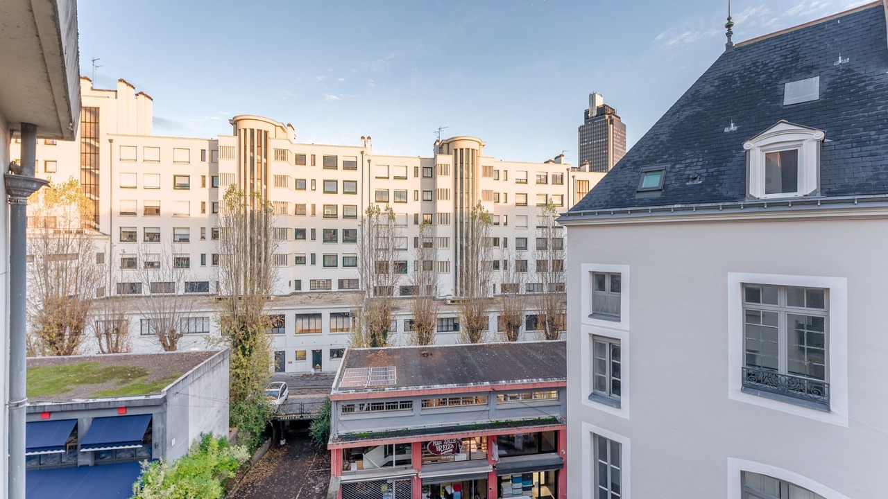 Photo of Outdoor in Graslin - Commerce