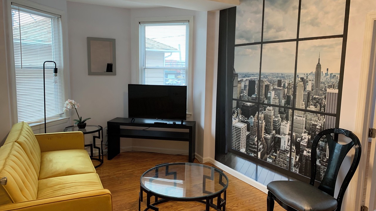 Photo of Livingroom in North Ironbound