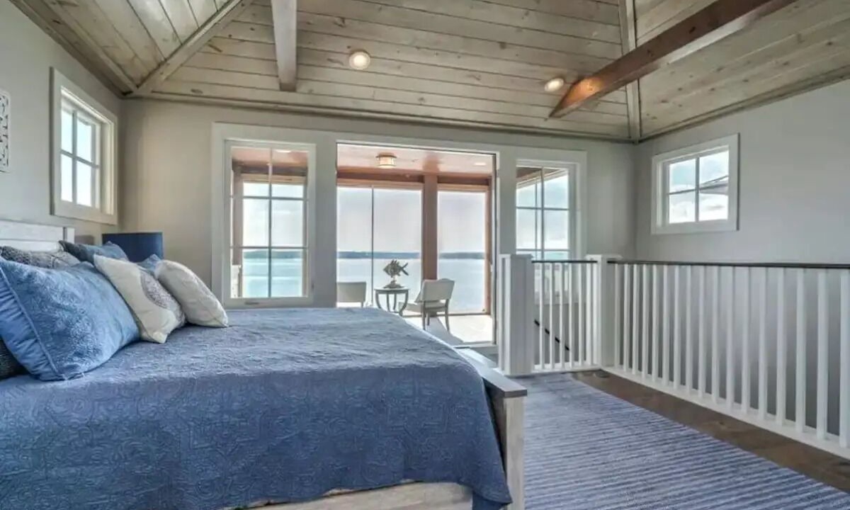 Photo of Bedroom in Langley
