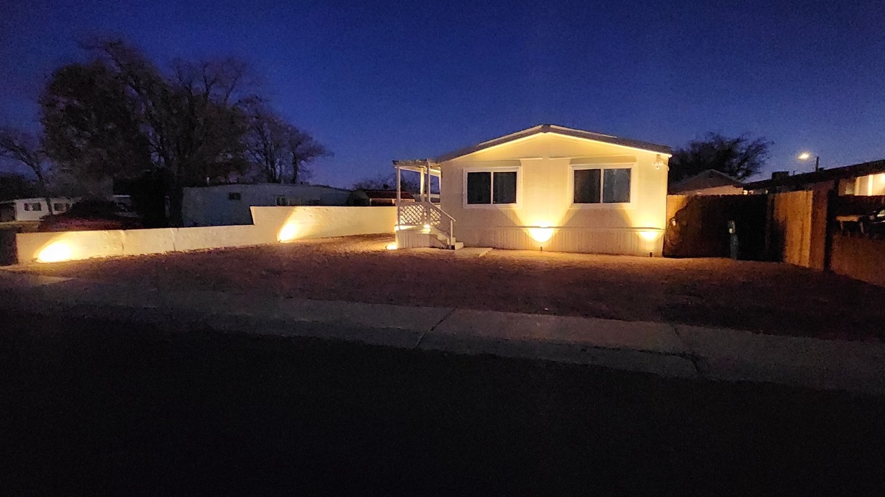 Photo of Outdoor in Page