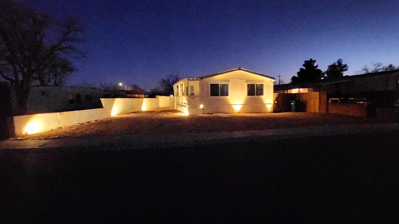 Photo of Outdoor in Page