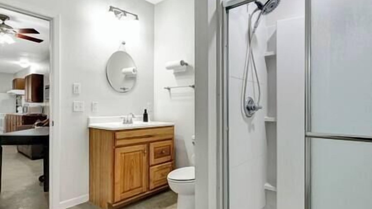 Photo of Bathroom in Brookshire