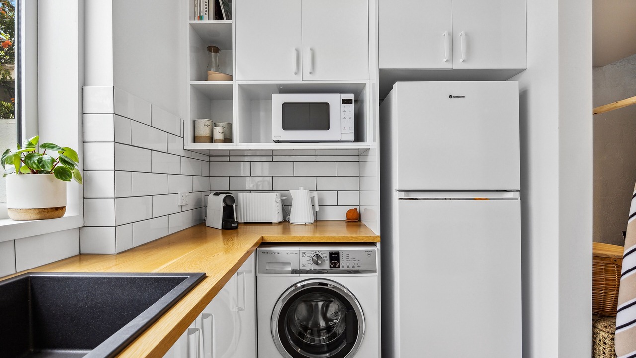 Photo of Kitchen in Semaphore Park