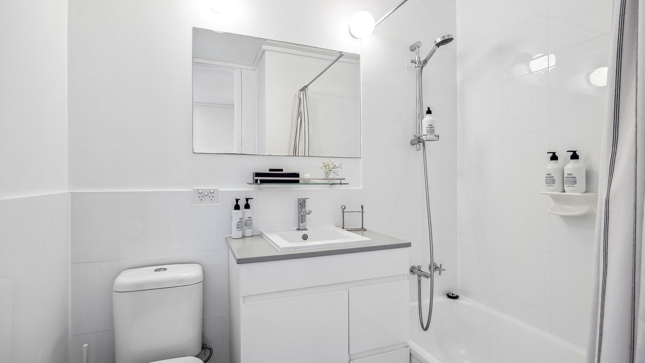 Photo of Bathroom in Semaphore Park