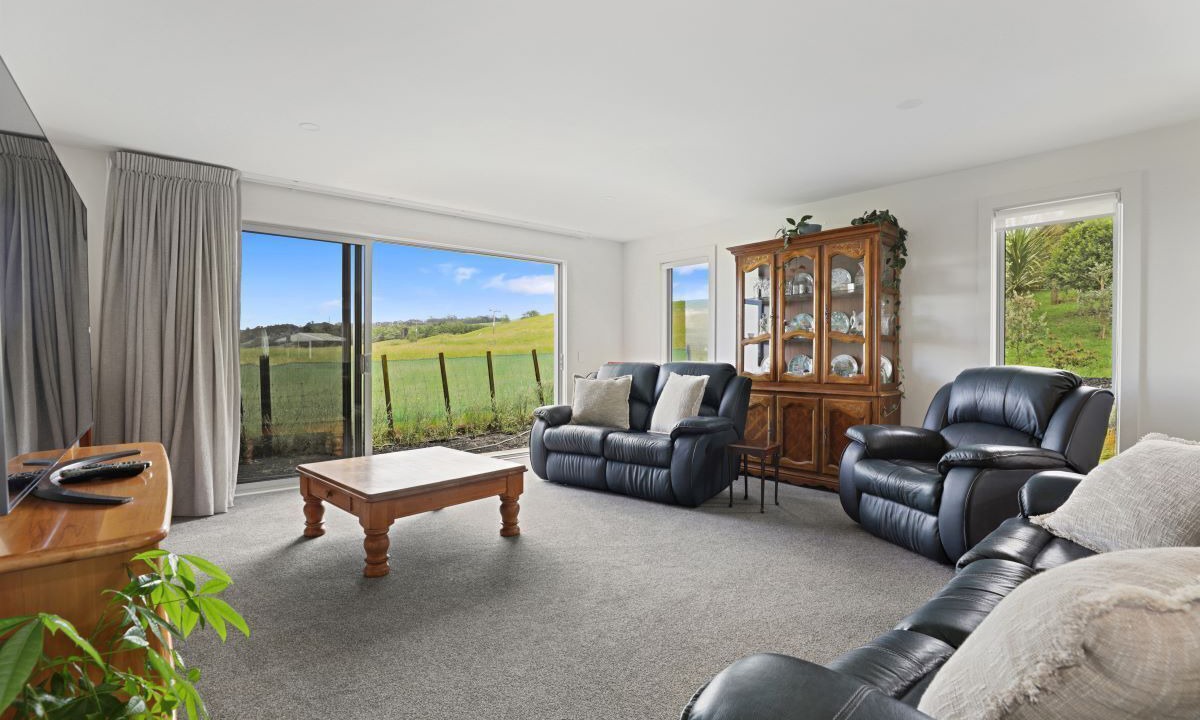 Photo of Others in Nukuhau