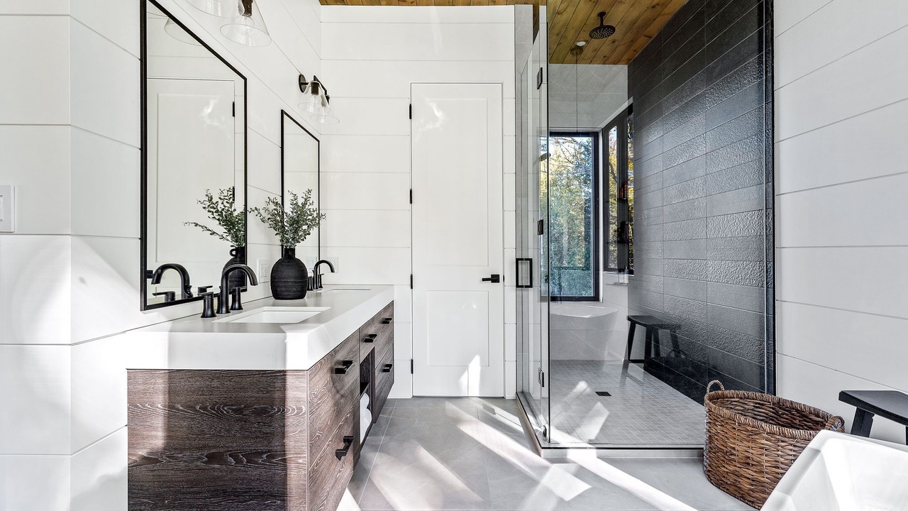 Photo of Bathroom in Kawartha Lakes
