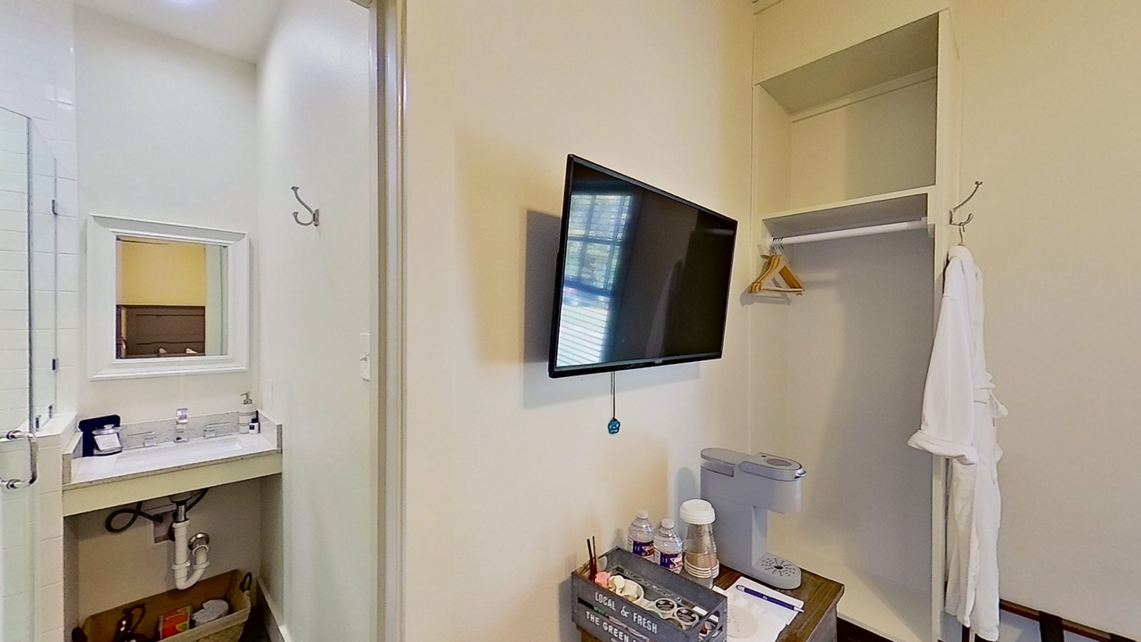 Photo of Bathroom in Arp