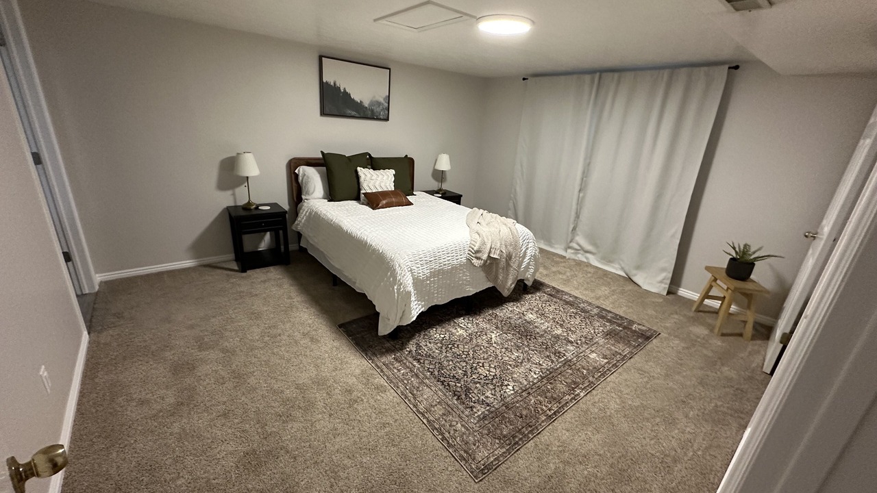 Photo of Bedroom in Sandy