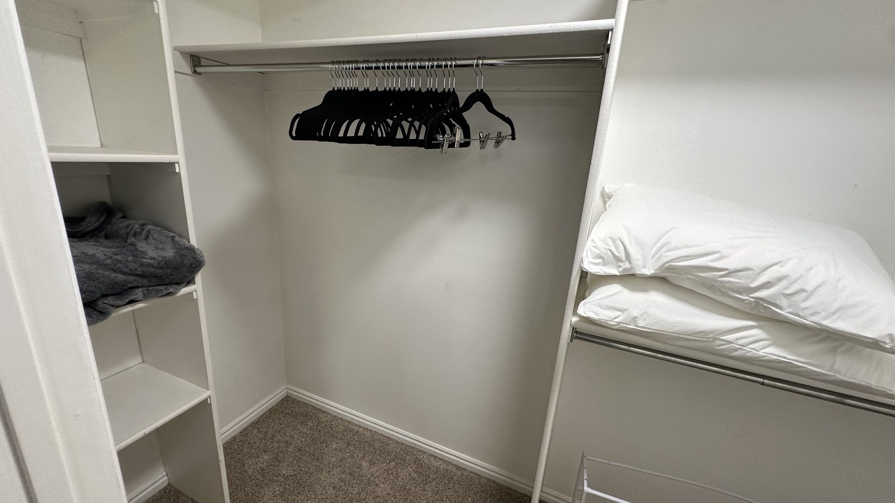 Photo of Bedroom in Sandy