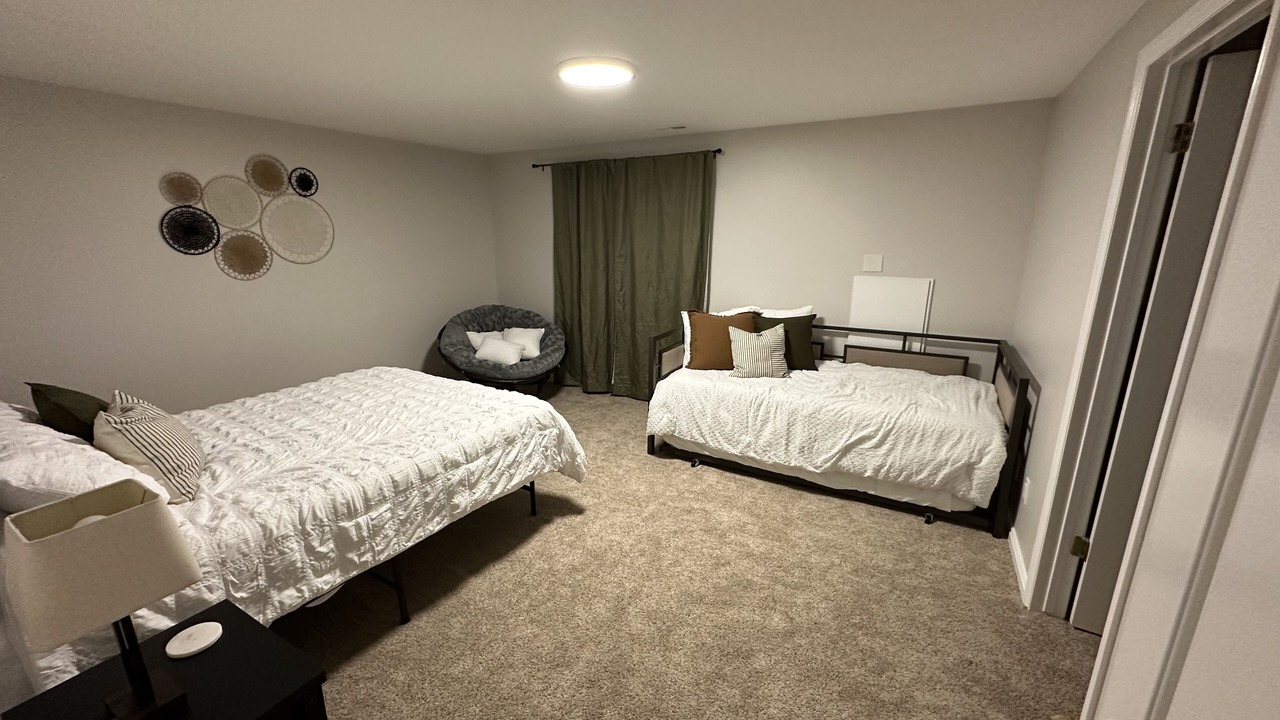 Photo of Bedroom in Sandy