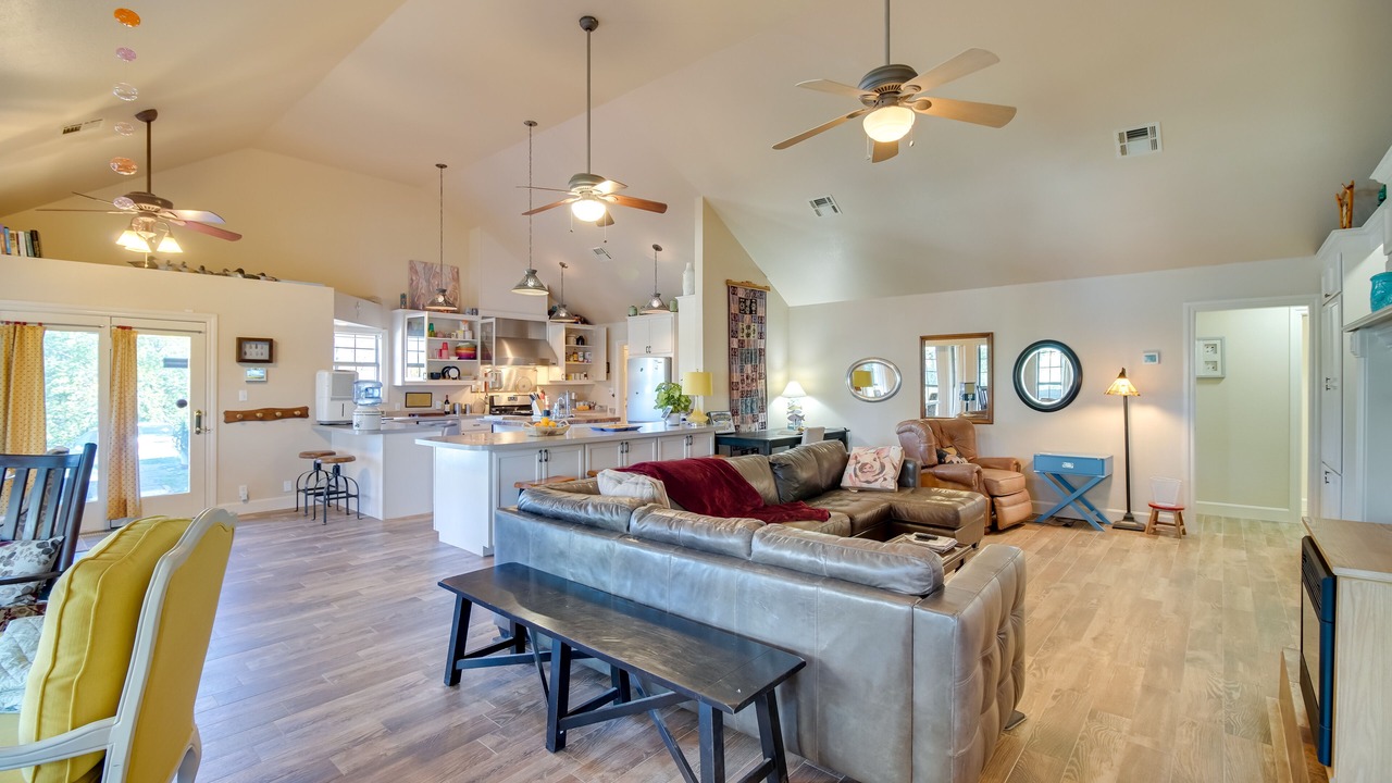 Photo of Livingroom in Tia Juana