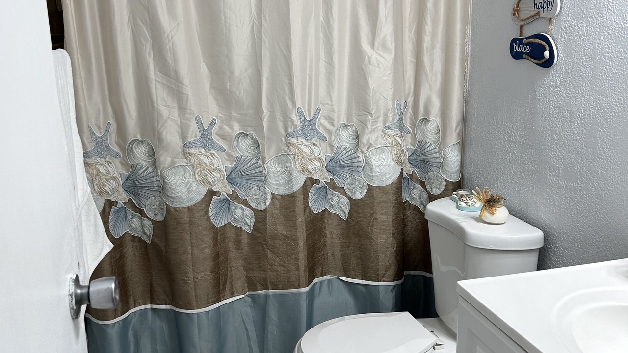 Photo of Bathroom in Cross Key Waterways