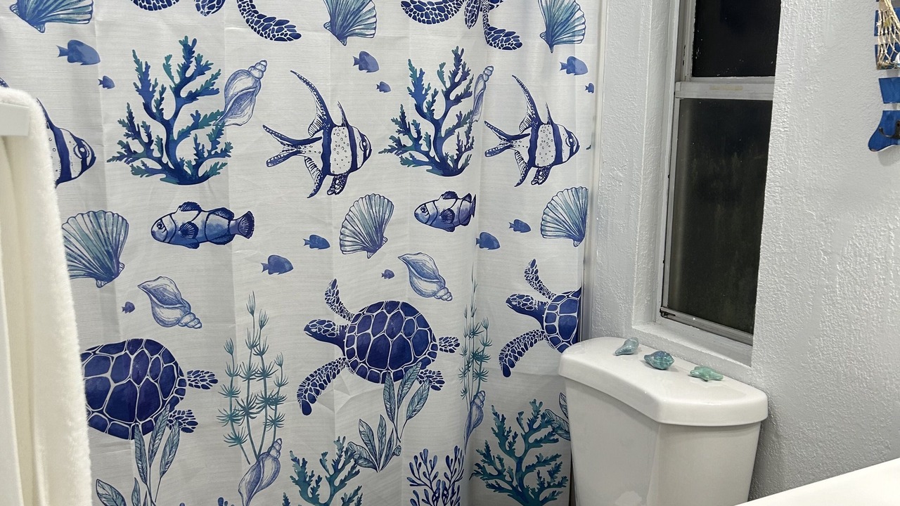Photo of Bathroom in Cross Key Waterways
