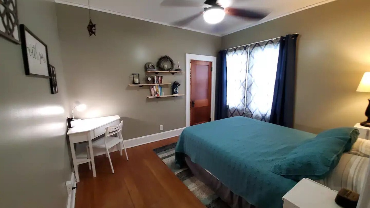 Photo of Bedroom in Warrensburg
